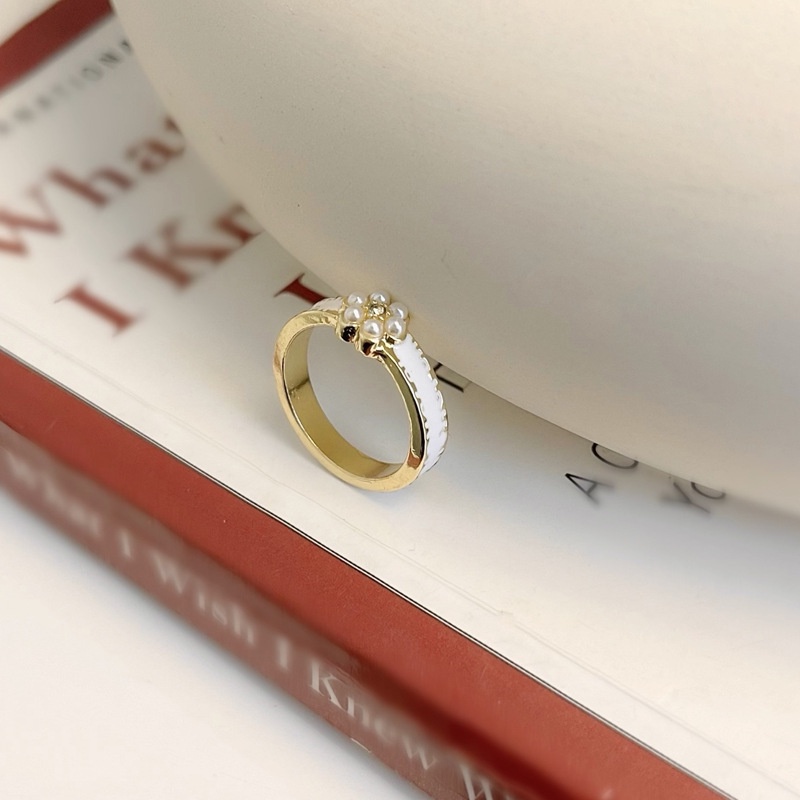 Nhẫn nữ đính đá hình bông hoa trắng gắn hạt trai bằng hợp kim R011