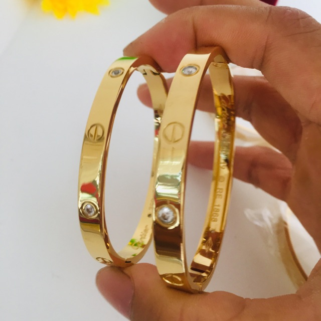 (Hàng cao cấp- Không kiêng nước)Vòng Tay Cati Titanium Cao Cấp- Dùng tắm rửa thoải mái không đen