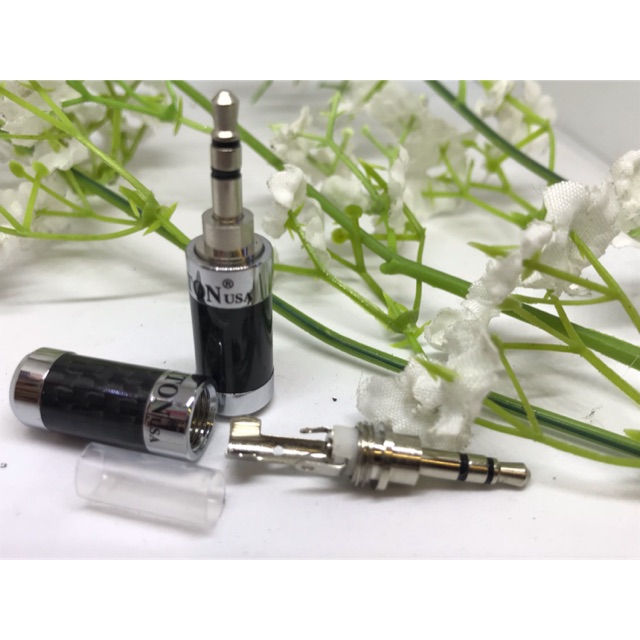 Jack 3.5 LITON USA vỏ cacbon