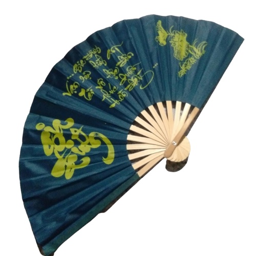 Quạt vải xếp chữ thư pháp cầm tay tiện dụng rẻ đẹp