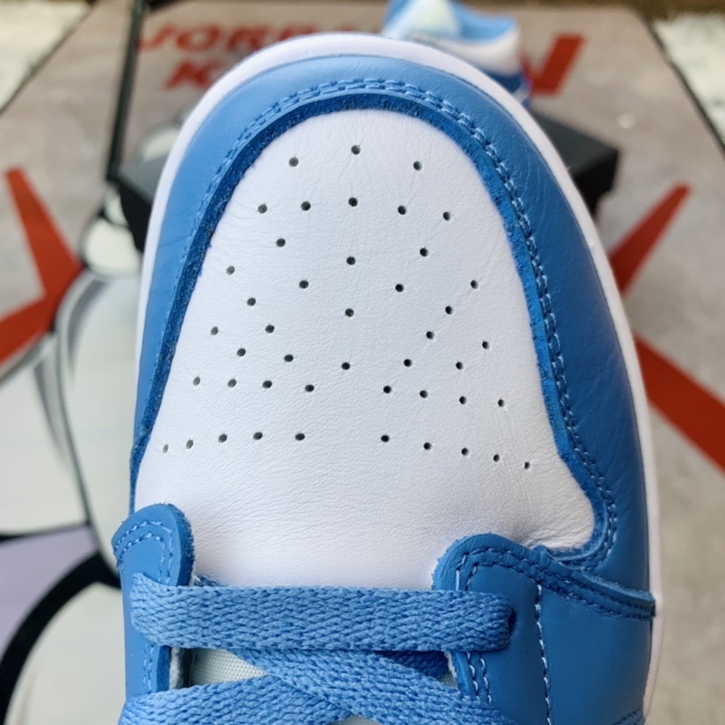 Giày thể thao sneaker Jordan 1 AJ1 Mid UNC Hàng SC