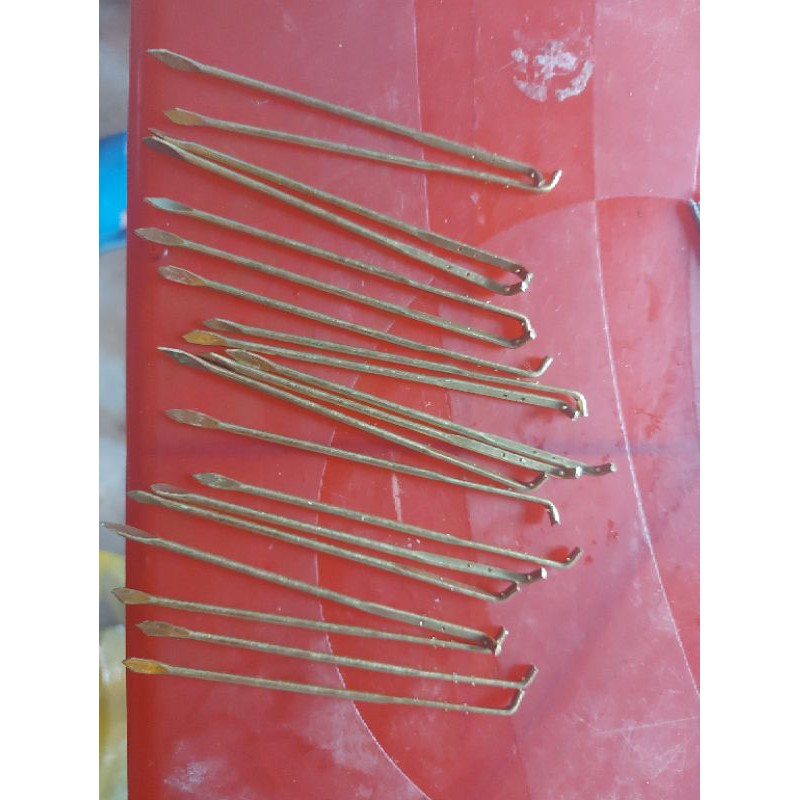 20 chân đồng khoan 3 lỗ
