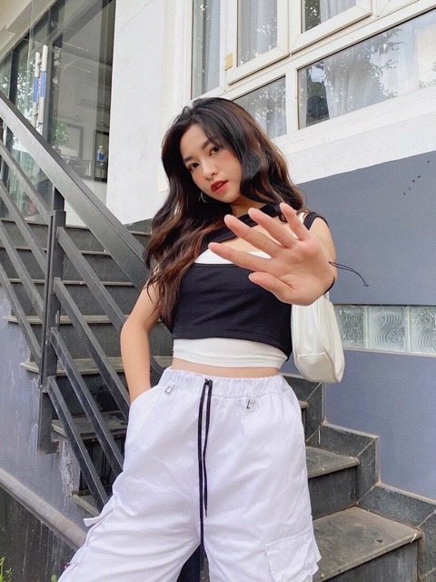 Set 2 áo chéo cổ ulzzang