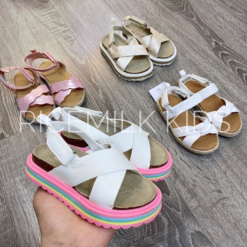 Dép sandal 4 mẫu cho bé xuất dư xịn