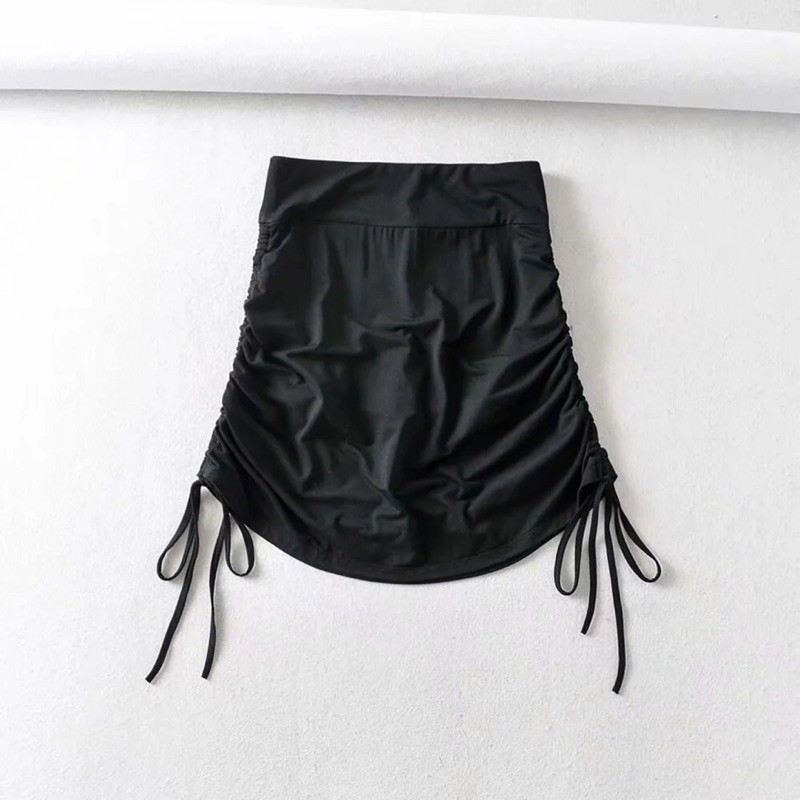 Chân váy ngắn rút dây có quần trong | BigBuy360 - bigbuy360.vn