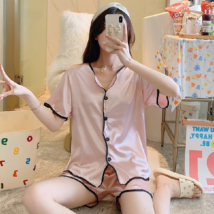 Bộ Đồ Ngủ Tay Ngắn Vải Lụa Satin Thoải Mái Thời Trang Hàn Quốc Cho Nữ