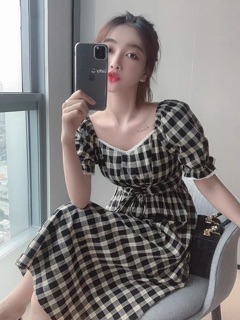 ĐẦM CARO ĐAN EO CỔ U