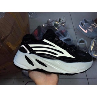 ⚡Bán sỉ bằng lẻ⚡ Giày thể thao yz 700 phản quang trắng nam nữ.