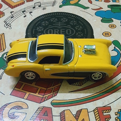 Xe Mô Hình  57 Corvette Johnny Lightning