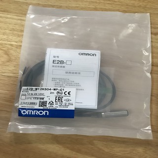 Cảm biến tiệm cận E2B-M12KS04-WP-C1