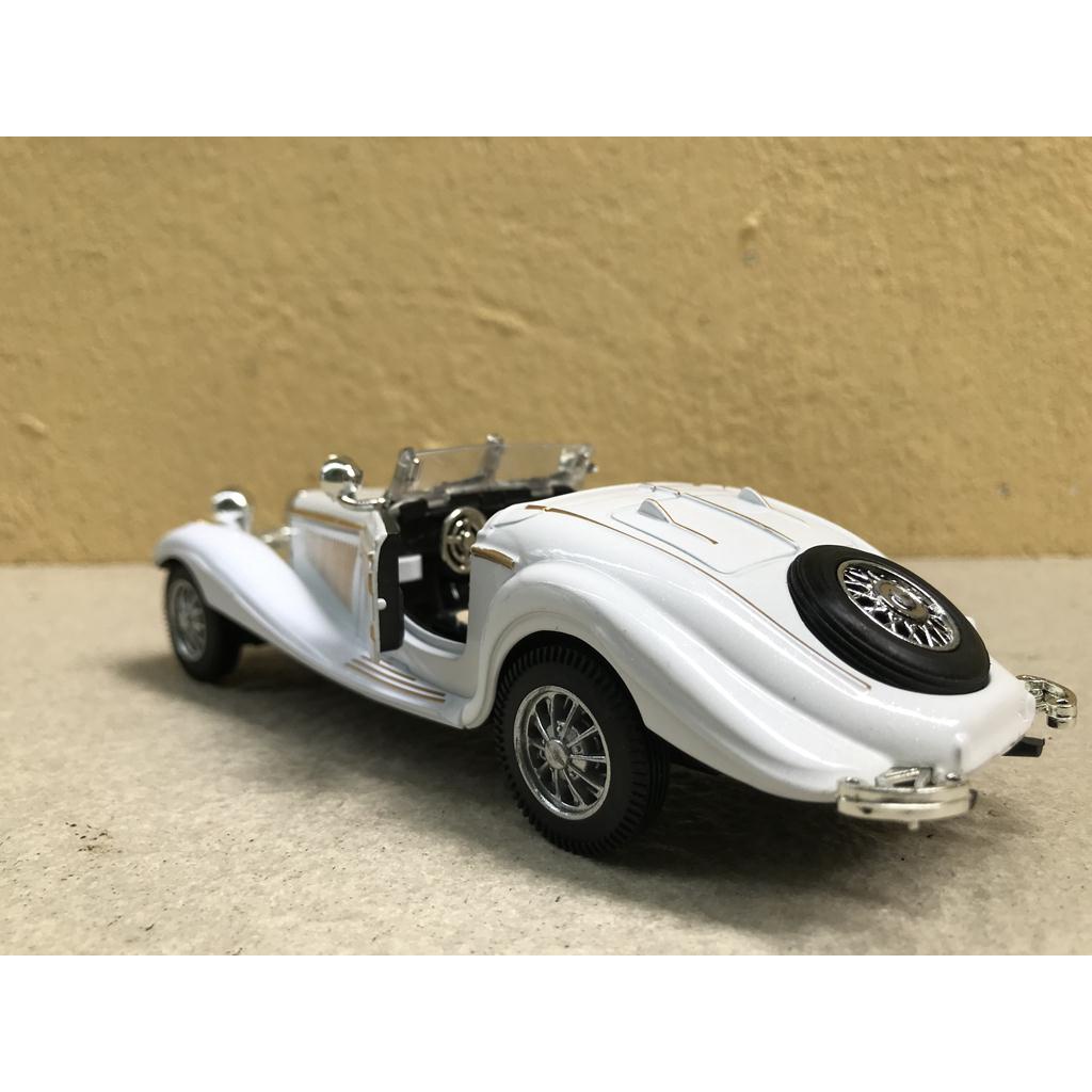 Mô hình xe cổ Mercedes-Benz K500 - 1:32