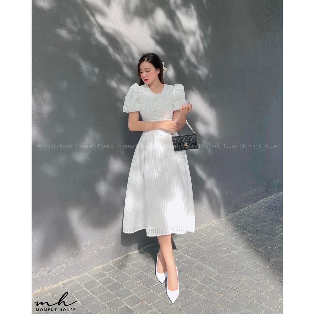 Đầm sợi thêu tay ngắn dáng dài xòe bồng phối nút bọc, hàng thiết kế may 2 lớp dày dặn, form lên chuẩn như hình (BOA)