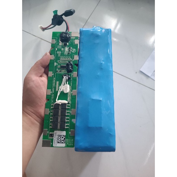 Pin xe điện 48v 12Ah Kèm Sạc