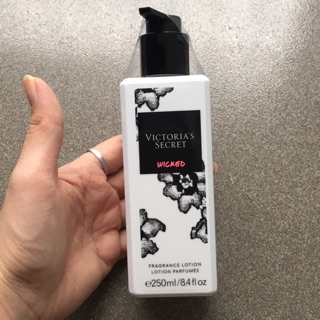 Sữa dưỡng thể - Body Lotion Victoria’s Secret Wicked (250ml) - Hàng Mỹ