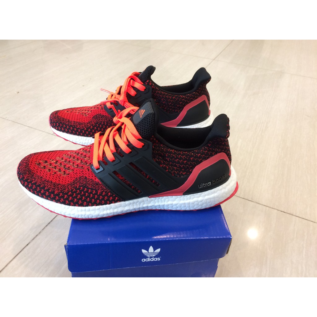 Giày thể thao ultra boost mầu đỏ quai đen
