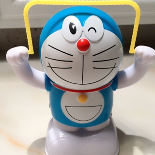 Đôremon nhảy dây