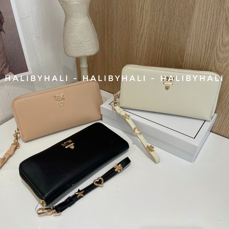 Ví Lyn dáng dài có kèm dây đeo tay hoạ tiết đính trái tim