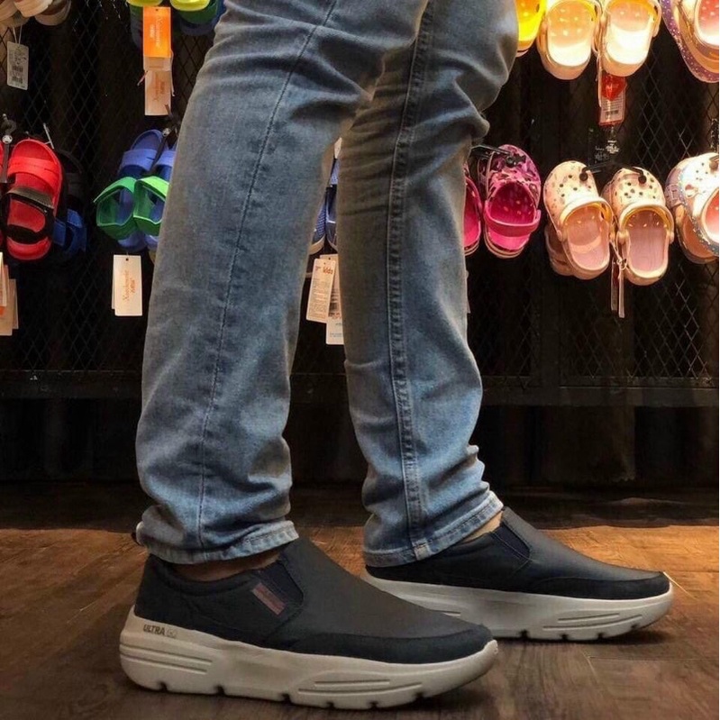 Giày lười Skechers Utrago đế độn 4cm cho nam màu ghi