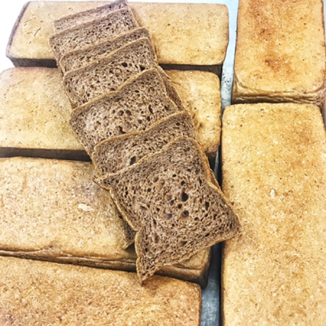 Ship HÀ NỘI ĐẾN TPHO THANH HOÁ  ) Bánh Mỳ Đen Nguyên Cám 20 lát - 500Gram | BigBuy360 - bigbuy360.vn