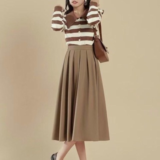 Chân váy MIDI xếp ly chun sau