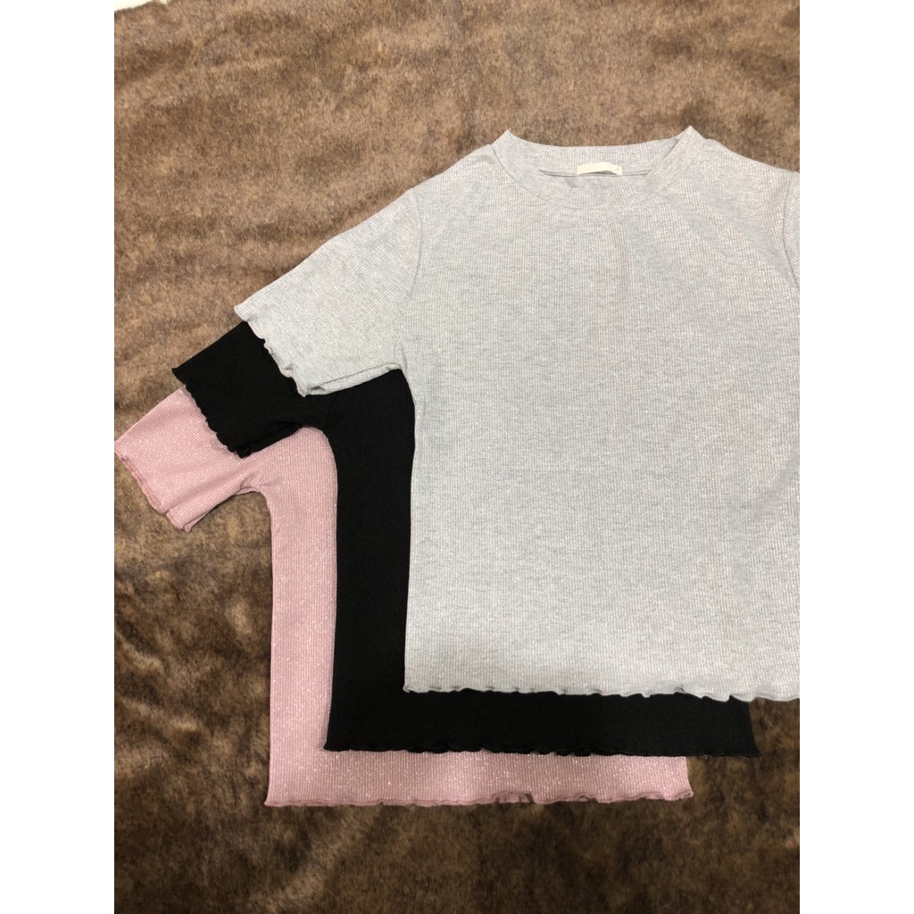 Áo thun len GU ánh kim tay lỡ