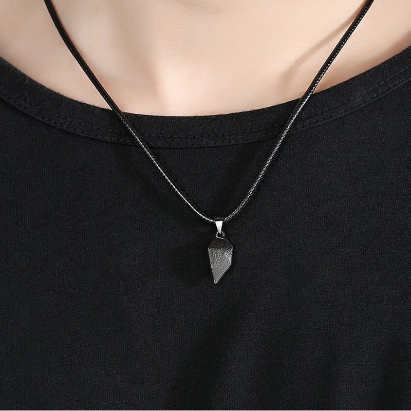 Set 2 Vòng cổ ghép hình trái tim có nam châm cho cặp đôi