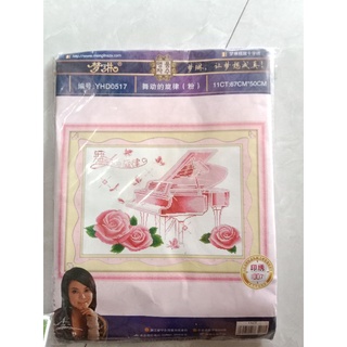 tranh thêu chữ thập