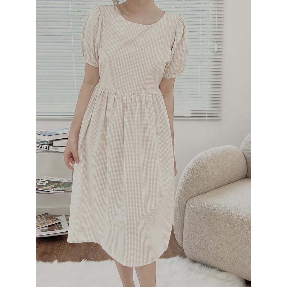 Đầm babydoll caro thiết kế tay bồng nhẹ form dài tone màu Basic