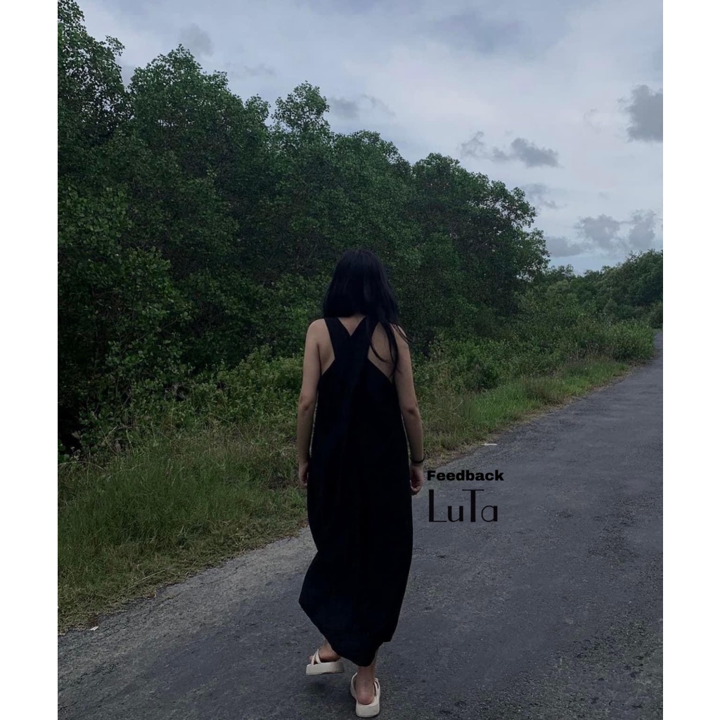 Váy chéo lưng đen