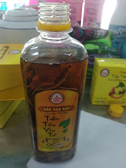 Thuốc xoa bóp Trầu tiên Yên Tử chai 500ml dạng lỏng