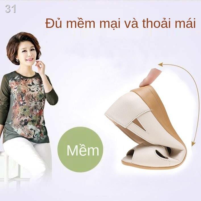 Dép của phụ nữ da mềm giày không trơn trượt miệng cá thoáng khí trung niên và cao tuổi gót