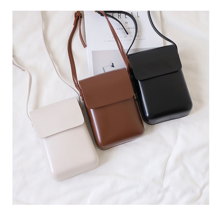 Túi da đeo chéo nam nữ phong cách cổ điển trơn bóng vintage form cứng khóa nam châm BHTT56