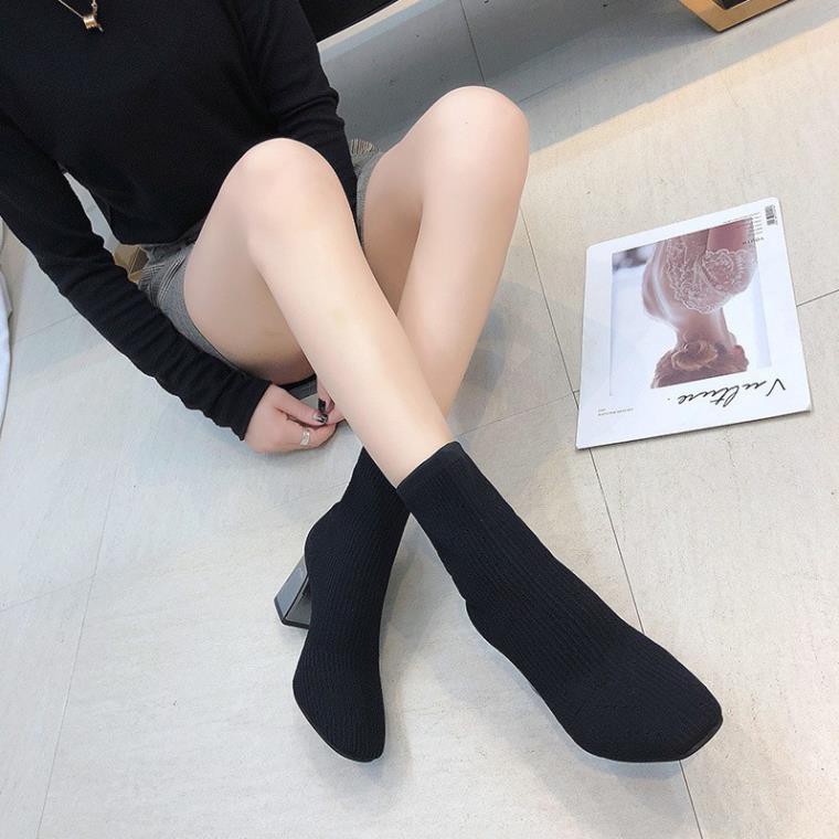 Boots Nữ, Giày Boot Nữ Cao Cổ Gót Vuông 6 Cm Chất Len Êm Hot Trend Cao Cấp  Minhtushoes Hai Màu Đen-Kem Bảo Hành 12 Thán