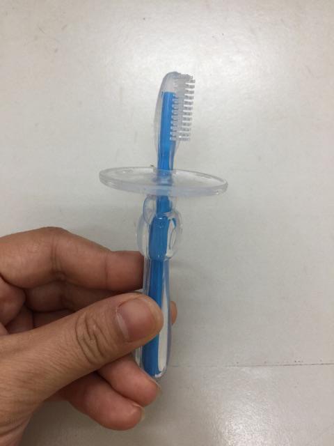Bàn chải silicon siêu mềm vệ sinh nướu và răng cho bé