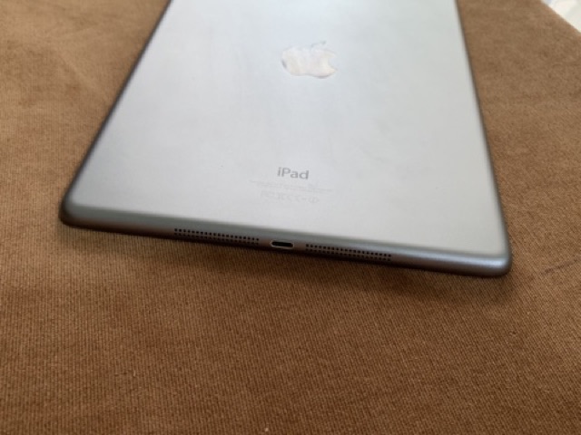 iPad Air 1 chỉ sử dụng wifi - 128G màu xám | WebRaoVat - webraovat.net.vn