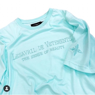 Pass tee Lesavril De Vetements full tag