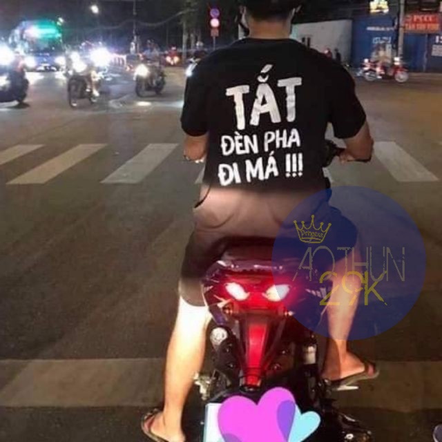 ÁO THUN UNISEX SLOGAN PHẢN QUANG BẠC ĐỘC ĐÁO “TẮT ĐÈN PHA ĐI”