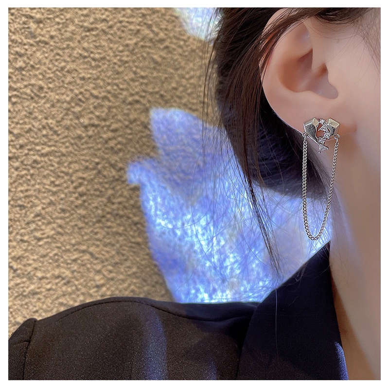 Khuyên Tai Thép Không Đối Xứng Đính Đá Zircon Phong Cách Hàn Quốc S925