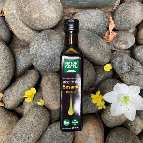 DẦU VỪNG (MÈ) HỮU CƠ ÉP LẠNH NATUR GREEN (250ml) - Organic Cold Pressed Sesame Oil