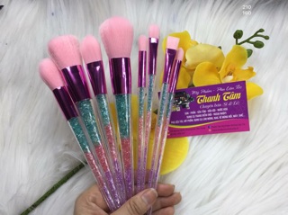 Cọ bộ cán đá pha lê ba màu 8 cây