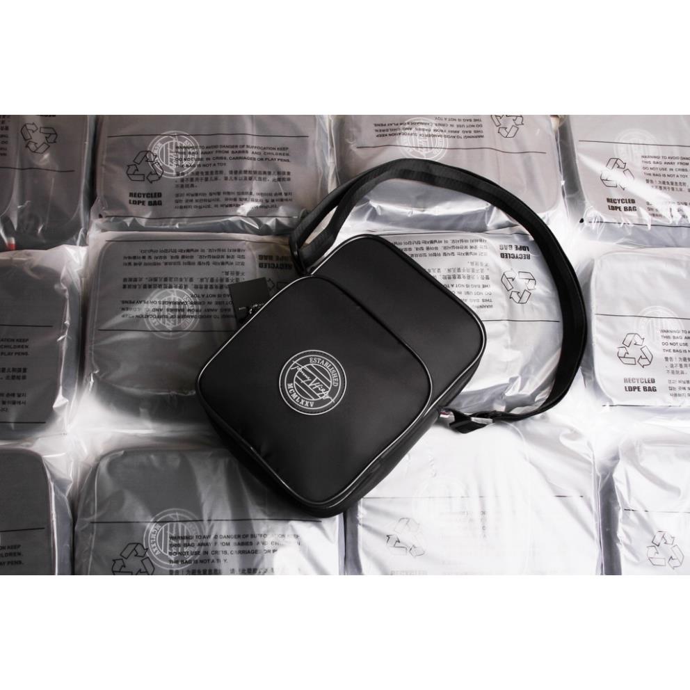 Túi đeo chéo Tommy Hilfiger black legend 2022 Full tem tag logo cao su 3D siêu , 02 ngăn trong và ngoài, vải canva