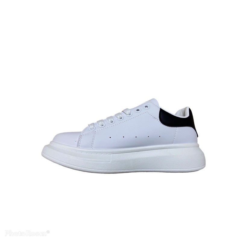 Giày nam trắng tăng chiều cao MCQ sneaker đế độn mũi tròn PT07