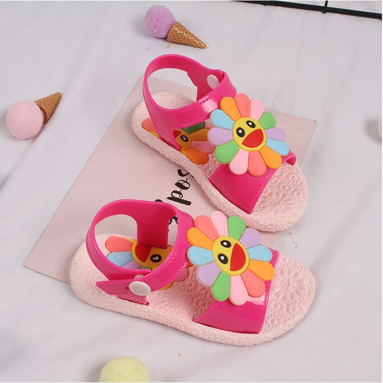 Sandal Bé Gái Họa Tiết Hoa Nhiều Màu Mềm Nhẹ Êm Chân 1-5 tuổi