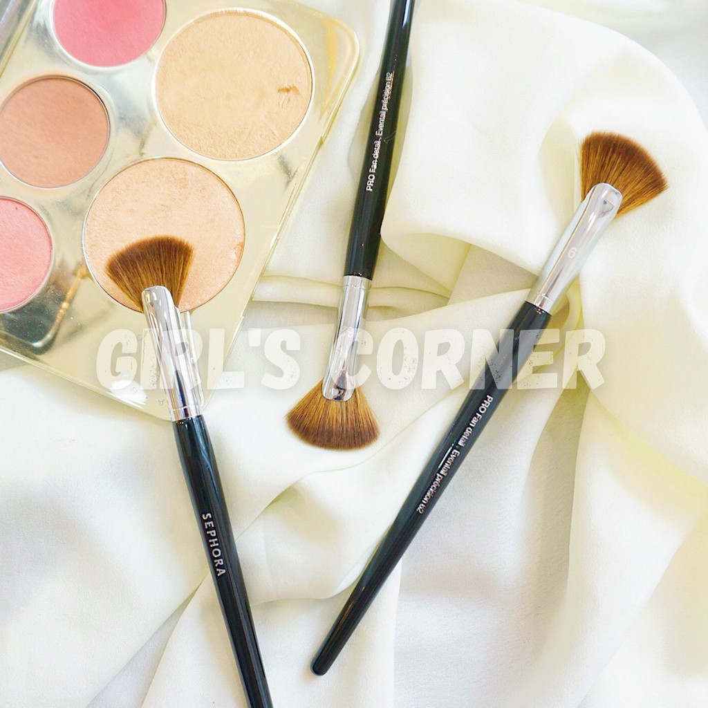 Cọ Bắt Sáng Highlight Dạng Fan Sephora 62