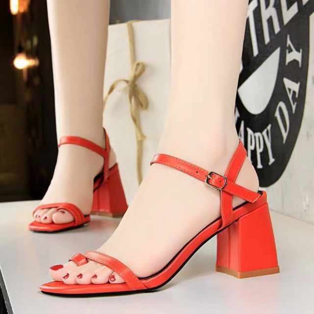 Giày sandal gót vuông 7phân dây mảnh