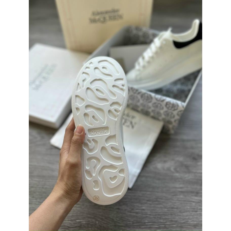 SẴN Giày mcq chuẩn 11, đế cao da bề đẹp, phù hợp với mọi lứa tuổi, phối đồ cực dễ dàng.