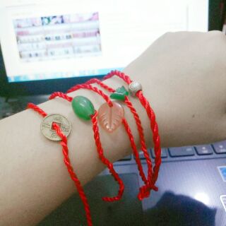 Vòng tay chỉ đỏ Handmade