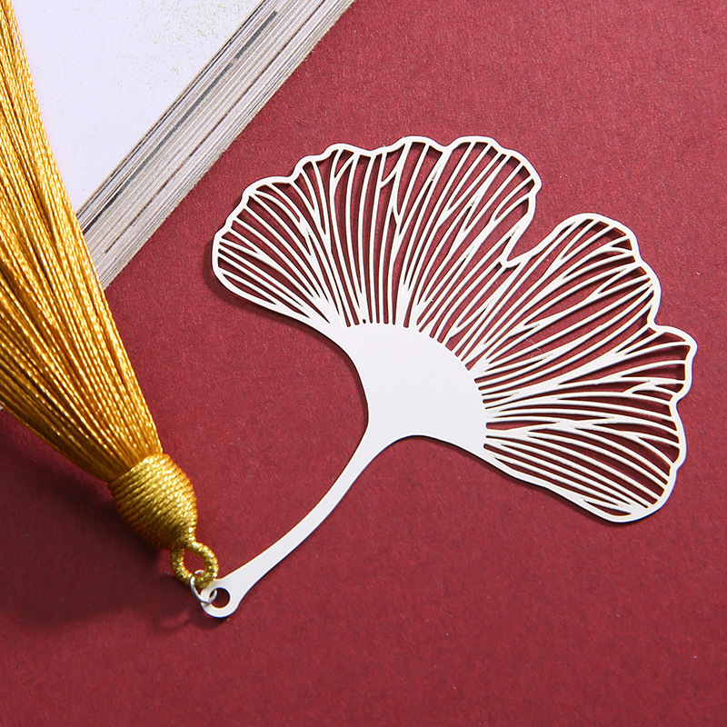 Dụng Cụ Đánh Dấu Sách Bằng Kim Loại Hình Lá Phong Sáng Tạo