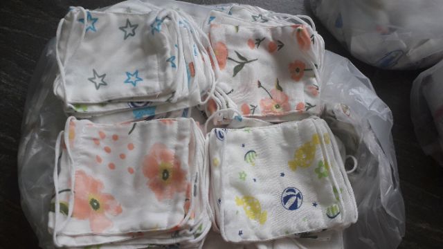 Khẩu trang xô xuất Nhật cho bé
