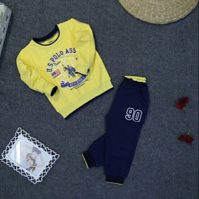 Bộ nỉ da cá bé trai .